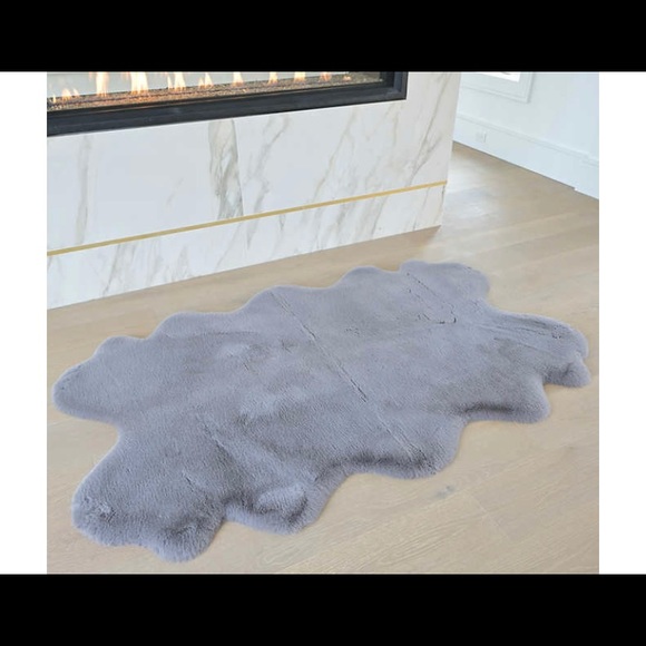 mon chateau Accents New Mon Chateau Luxe Faux Fur Quad Rug Poshmark